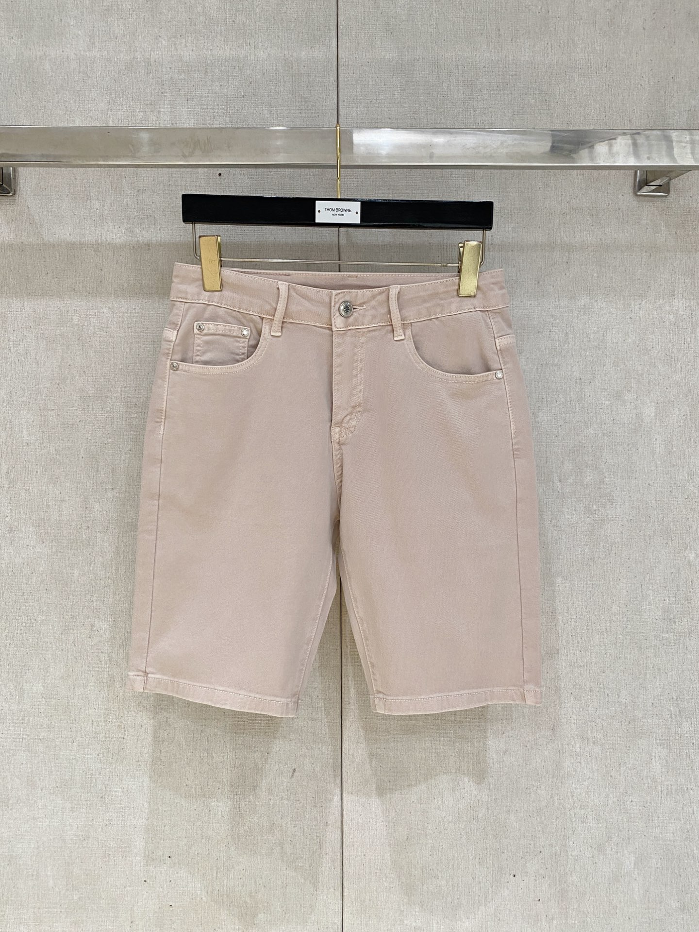 Brunello Cucinelli💎2026夏季短裤最新⚡️推出男士薄款牛仔短裤新品！重工水洗牛仔面料