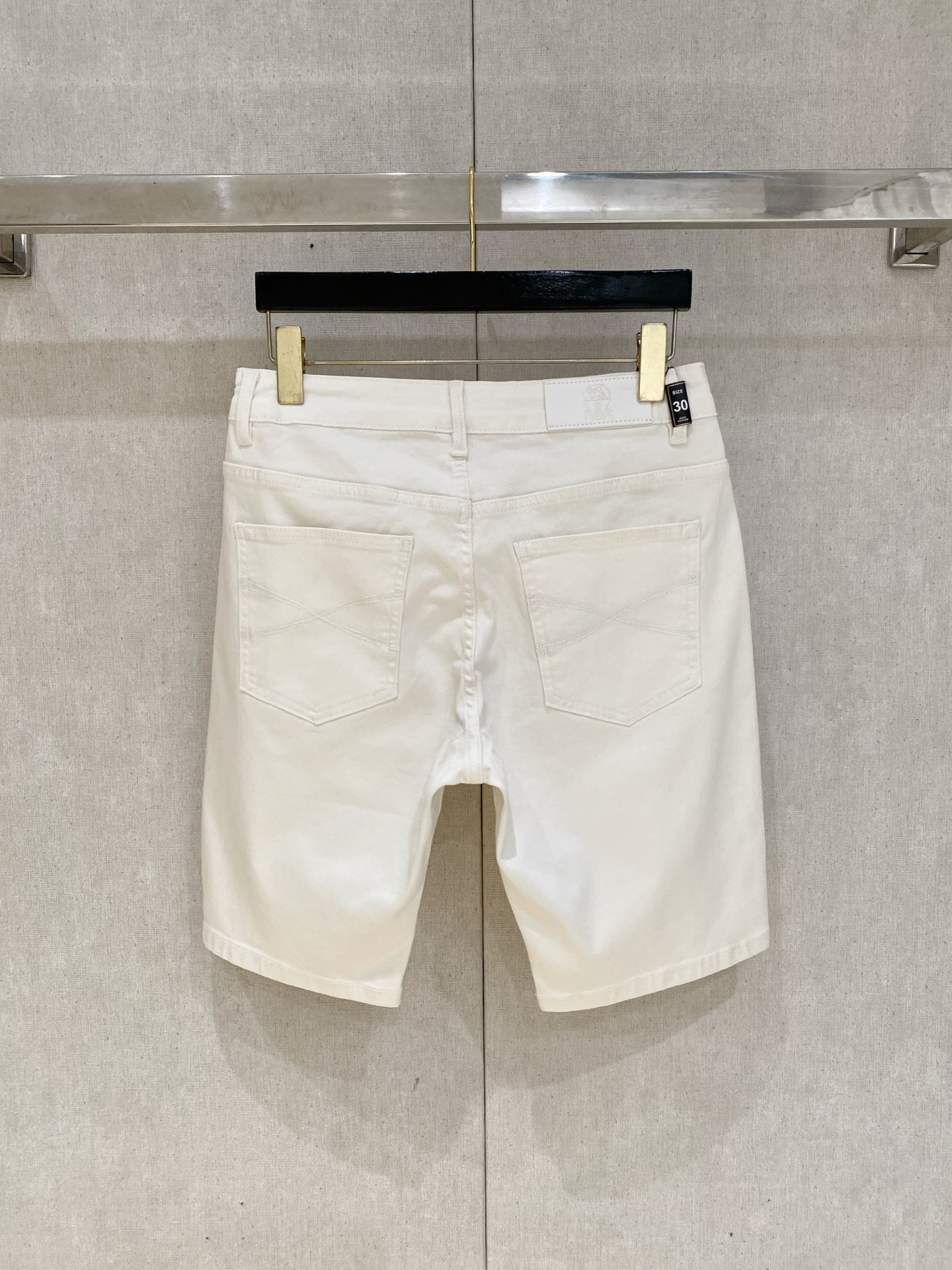 Brunello Cucinelli💎2026夏季短裤最新⚡️推出男士薄款牛仔短裤新品！重工水洗牛仔面料
