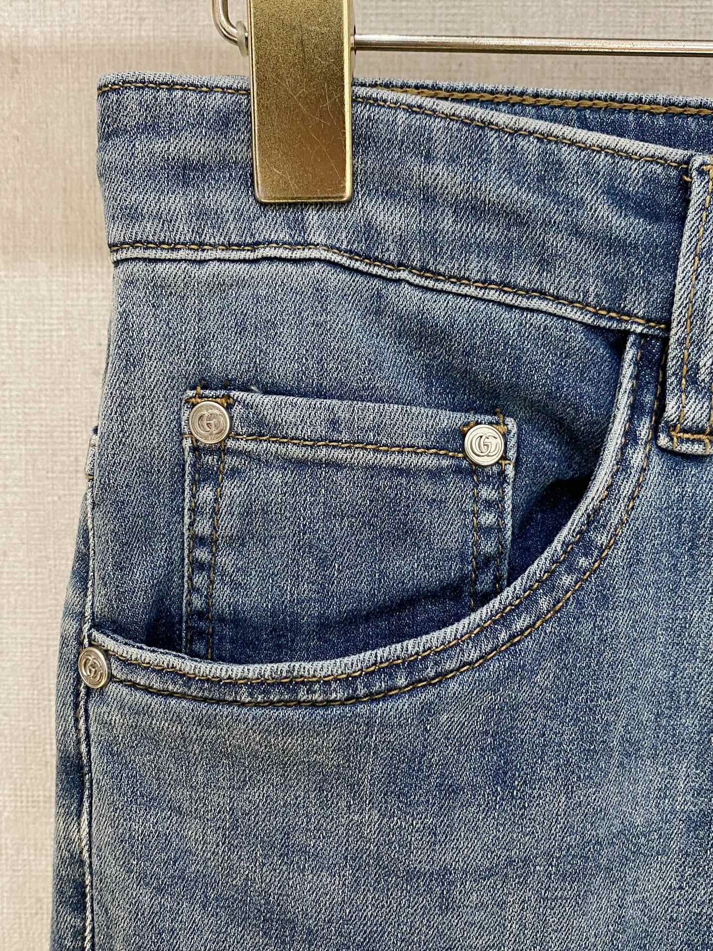 772907