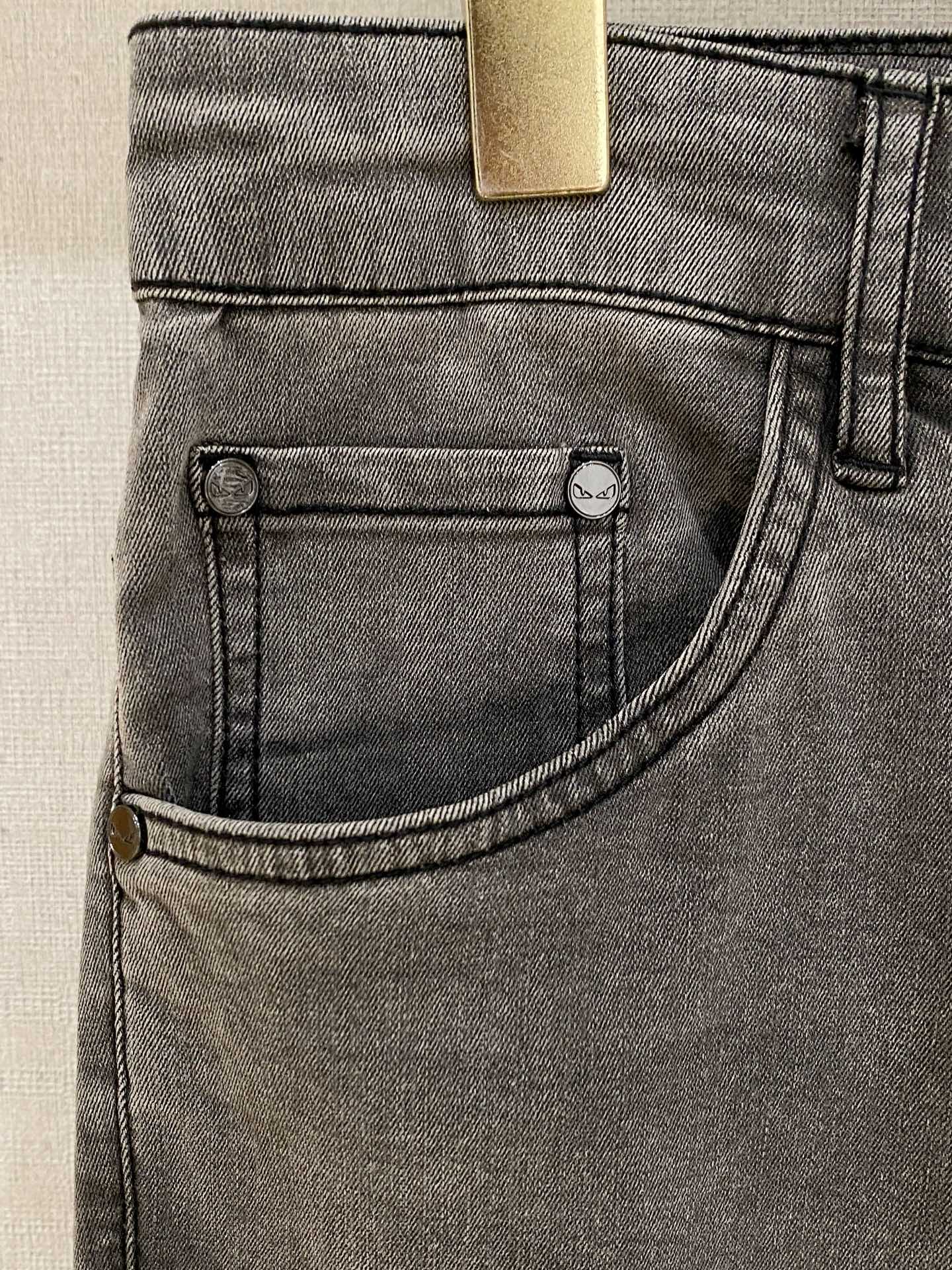 772809