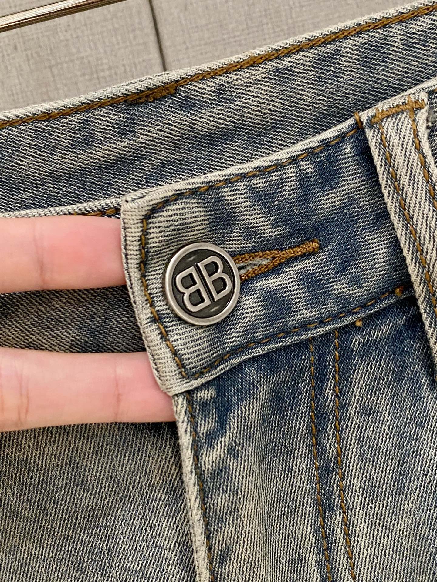 772811