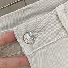 BV葆蝶家💎2026夏季短裤最新⚡️推出男士薄款牛仔短裤新品!重工水洗牛仔面料,定制面料和一般牛仔布料比 BV葆蝶家💎2026夏季短裤最新⚡️推出男士薄款牛仔短裤新品!重工水洗牛仔面料,定制面料和一般牛仔布料比