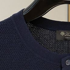 Loro piana 百搭款来了哦!麻棉混纺马鞍肩设计圆领开扣领针织衫短袖T恤】解锁夏日万能搭子:男士圆 Loro piana 百搭款来了哦!麻棉混纺马鞍肩设计圆领开扣领针织衫短袖T恤】解锁夏日万能搭子:男士圆