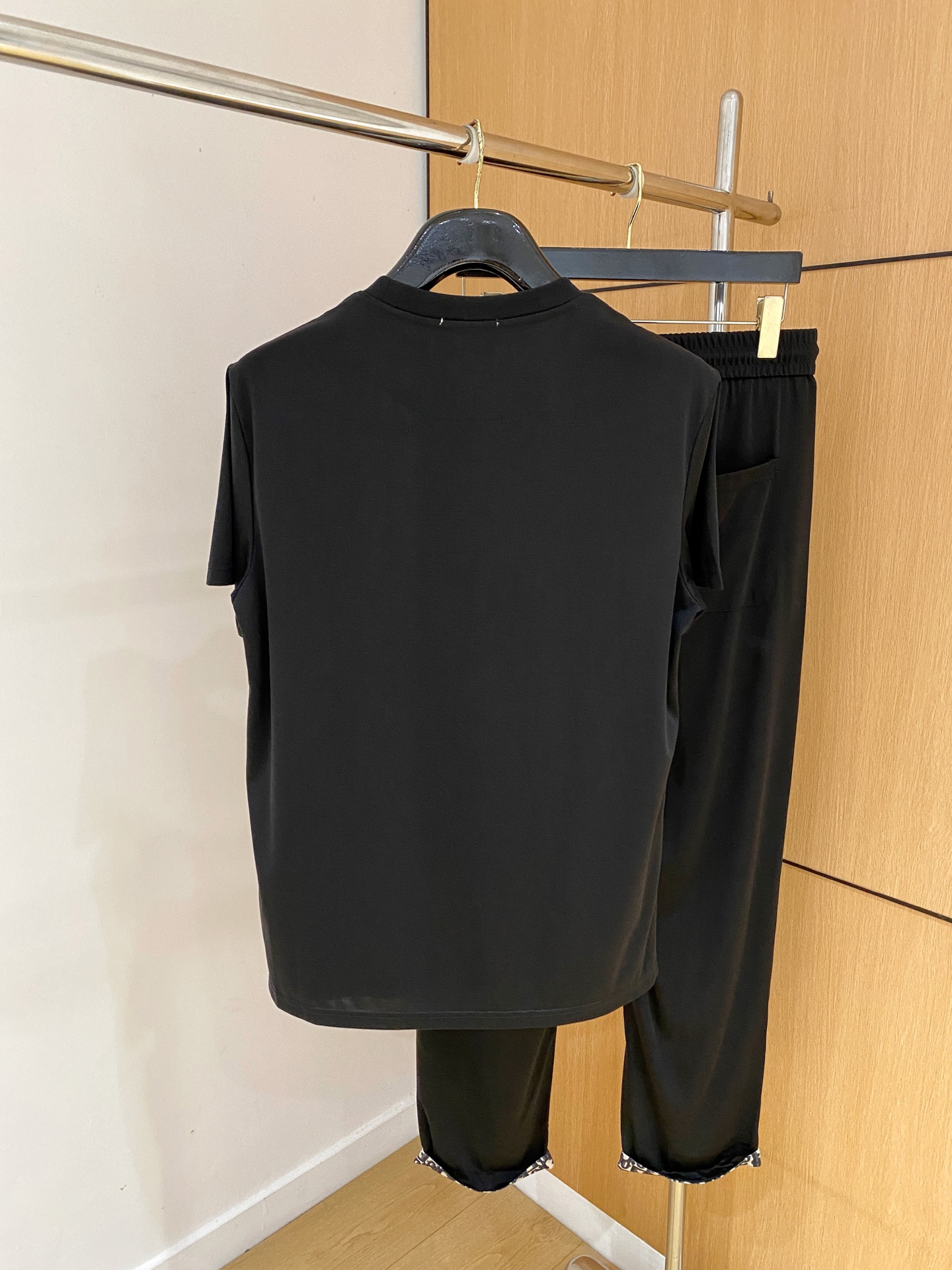 Dior Bee Embroidery T-shirt Pants Set