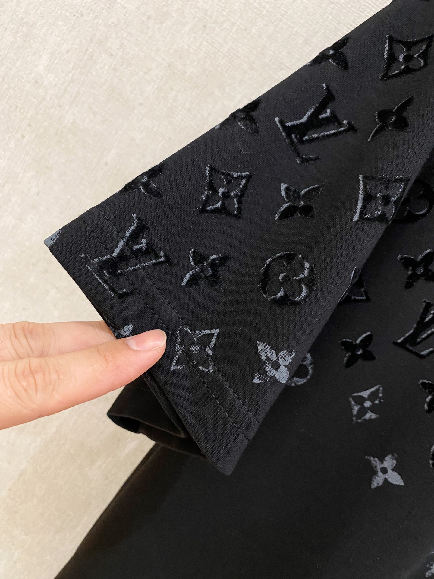 LV Black Gradient Monogram Tee Shorts Set