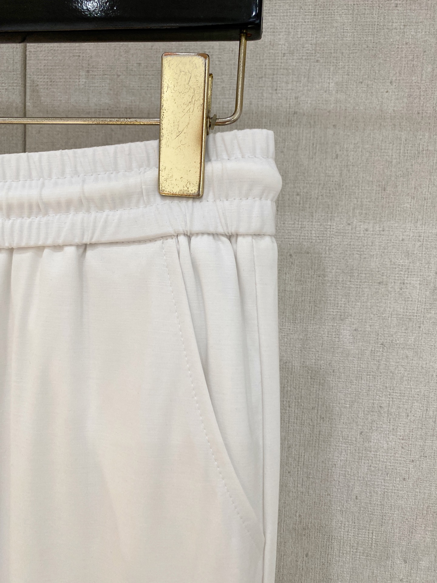 Dior Bee Embroidery White T-shirt Pants Set