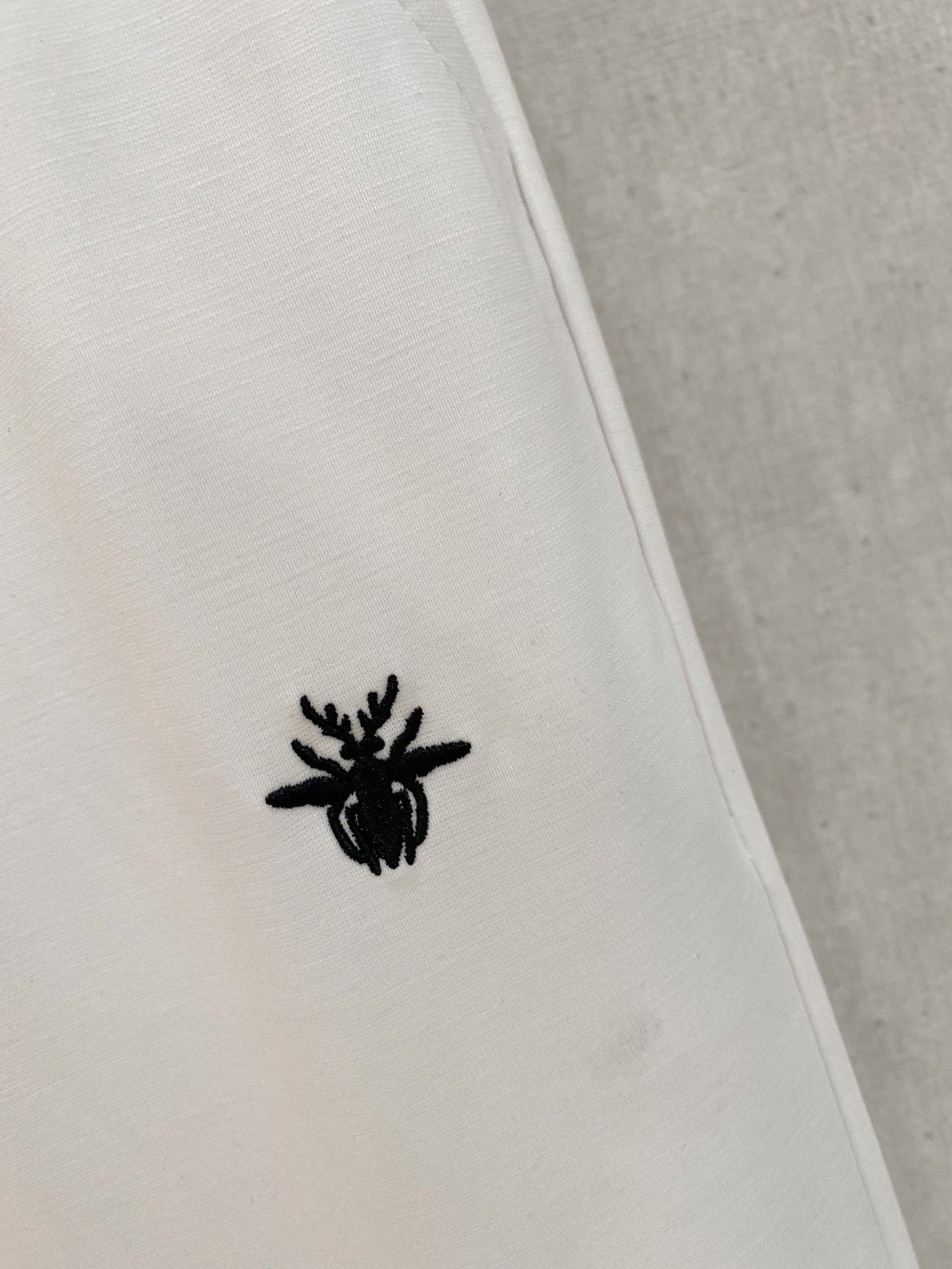 Dior Bee Embroidery White T-shirt Pants Set