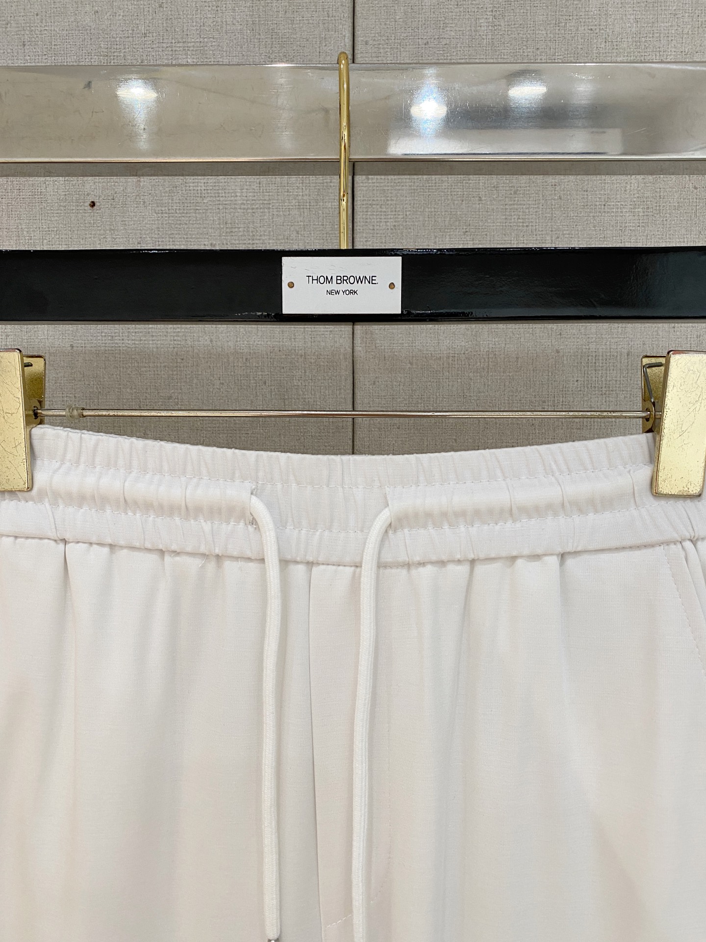 Dior Bee Embroidery White T-shirt Pants Set