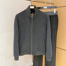 高级货 <醋酸羊毛面料> (整套不拆) 26秋冬最新款式 专柜官网同步发售!辅料全部原版定制出品,贸易公司真品订单。高级 高级货 <醋酸羊毛面料> (整套不拆) 26秋冬最新款式 专柜官网同步发售!辅料全部原版定制出品,贸易公司真品订单。高级