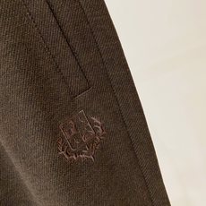 高级货 <醋酸羊毛面料> (整套不拆) 26秋冬最新款式 专柜官网同步发售!辅料全部原版定制出品,贸易公司真品订单。高级 高级货 <醋酸羊毛面料> (整套不拆) 26秋冬最新款式 专柜官网同步发售!辅料全部原版定制出品,贸易公司真品订单。高级