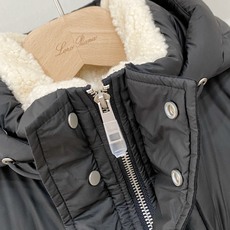羽绒服 高级货 <羽绒系列> 26秋冬最新款式 专柜官网同步发售!辅料全部原版定制出品,贸易公司真品订单。高级定制进口面 羽绒服 高级货 <羽绒系列> 26秋冬最新款式 专柜官网同步发售!辅料全部原版定制出品,贸易公司真品订单。高级定制进口面
