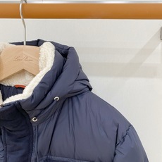 羽绒服 高级货 <羽绒系列> 26秋冬最新款式 专柜官网同步发售!辅料全部原版定制出品,贸易公司真品订单。高级定制进口面 羽绒服 高级货 <羽绒系列> 26秋冬最新款式 专柜官网同步发售!辅料全部原版定制出品,贸易公司真品订单。高级定制进口面