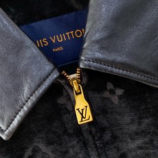 主推爆款🔥🔥LV# 真皮领夹克雪尼尔绒外套 独家首发秋冬新品🆕🆕路易威登官网最新设计款、 2026官网专柜同步在售系列 主推爆款🔥🔥LV# 真皮领夹克雪尼尔绒外套 独家首发秋冬新品🆕🆕路易威登官网最新设计款、 2026官网专柜同步在售系列