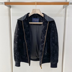 主推爆款🔥🔥LV# 真皮领夹克雪尼尔绒外套 独家首发秋冬新品🆕🆕路易威登官网最新设计款、 2026官网专柜同步在售系列 主推爆款🔥🔥LV# 真皮领夹克雪尼尔绒外套 独家首发秋冬新品🆕🆕路易威登官网最新设计款、 2026官网专柜同步在售系列