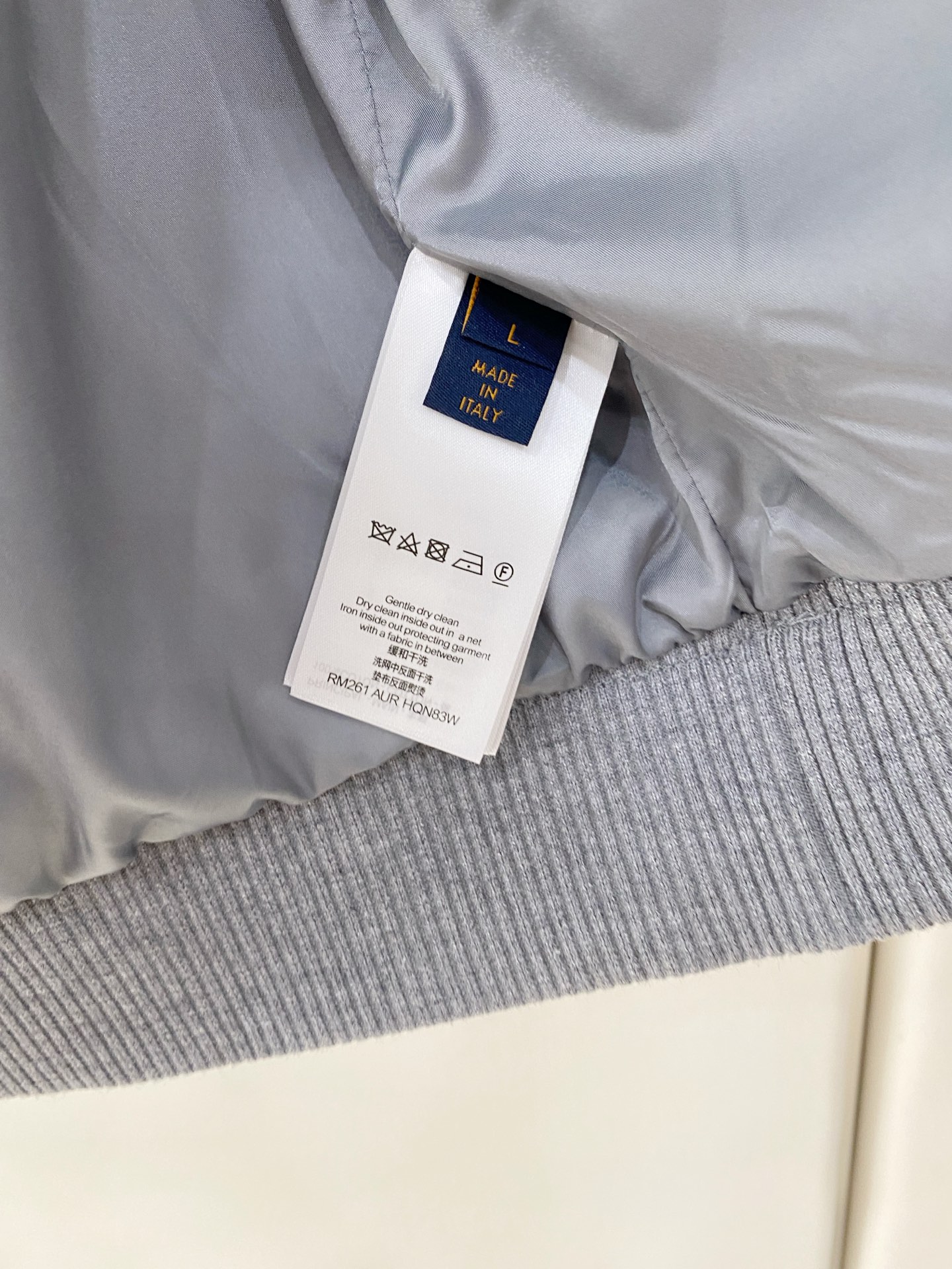 主推爆款🔥🔥LV# 翻领针织夹克外套 独家首发秋冬新品🆕🆕路易威登官网最新设计款、 2026官网专柜同步在售系列‼️顶 主推爆款🔥🔥LV# 翻领针织夹克外套 独家首发秋冬新品🆕🆕路易威登官网最新设计款、 2026官网专柜同步在售系列‼️顶