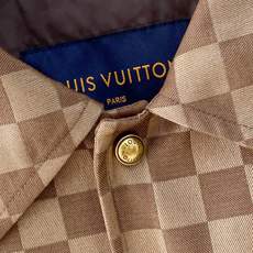主推爆款🔥🔥LV# 翻领棋盘格夹克薄棉外套 独家首发秋冬新品🆕🆕路易威登官网最新设计款、 2026官网专柜同步在售系列 主推爆款🔥🔥LV# 翻领棋盘格夹克薄棉外套 独家首发秋冬新品🆕🆕路易威登官网最新设计款、 2026官网专柜同步在售系列