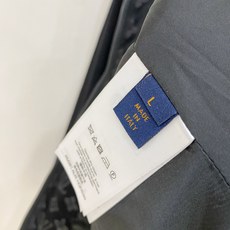 主推爆款🔥🔥LV# 麂皮拼接针织袖夹克 独家首发秋冬新品🆕🆕路易威登官网最新设计款、 2026官网专柜同步在售系列‼️ 主推爆款🔥🔥LV# 麂皮拼接针织袖夹克 独家首发秋冬新品🆕🆕路易威登官网最新设计款、 2026官网专柜同步在售系列‼️