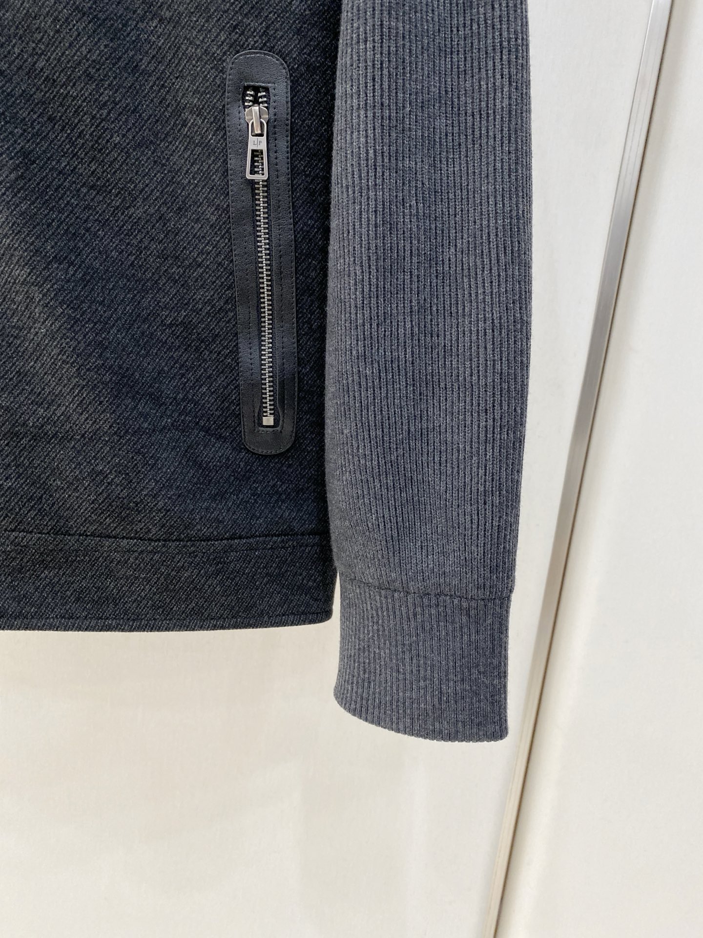 主推爆款🔥🔥Loro Piana# 羊毛针织拼接羽绒服 独家首发秋冬新品🆕🆕诺悠翩雅官网最新设计款、 2026官网专柜 主推爆款🔥🔥Loro Piana# 羊毛针织拼接羽绒服 独家首发秋冬新品🆕🆕诺悠翩雅官网最新设计款、 2026官网专柜