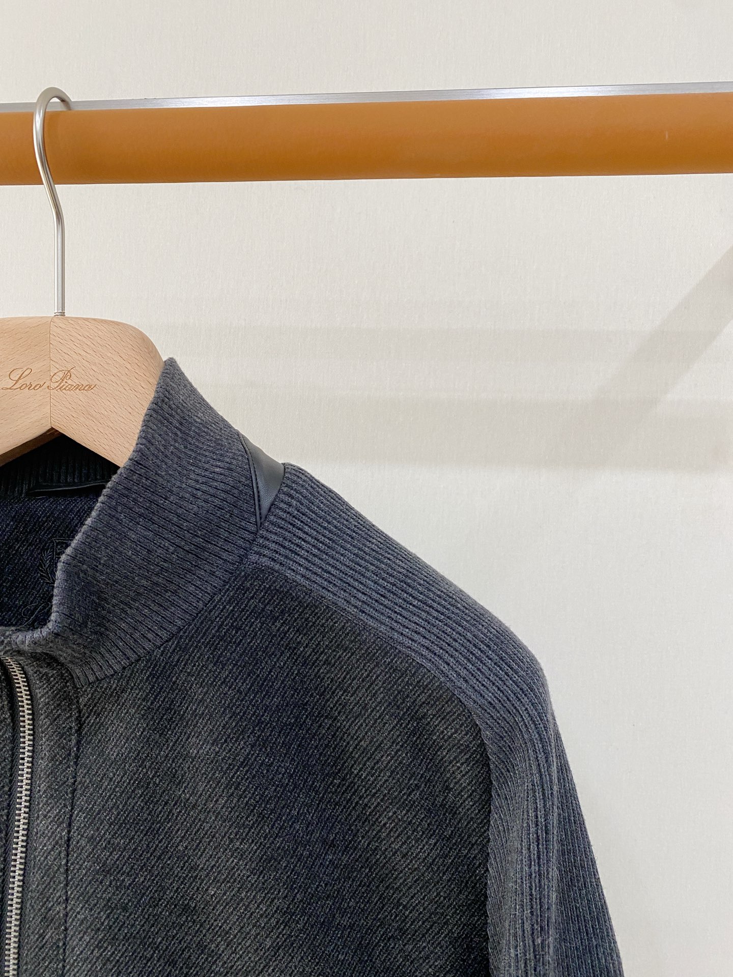 主推爆款🔥🔥Loro Piana# 羊毛针织拼接羽绒服 独家首发秋冬新品🆕🆕诺悠翩雅官网最新设计款、 2026官网专柜 主推爆款🔥🔥Loro Piana# 羊毛针织拼接羽绒服 独家首发秋冬新品🆕🆕诺悠翩雅官网最新设计款、 2026官网专柜