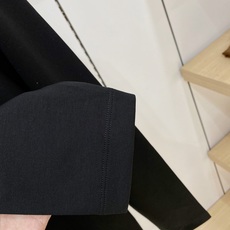 Louis Vuitton 路易威登 2026FW秋冬新款LVM字母刺绣长袖T恤✨ 高支舒适亲肤面料,垂感顺滑,上身透气 Louis Vuitton 路易威登 2026FW秋冬新款LVM字母刺绣长袖T恤✨ 高支舒适亲肤面料,垂感顺滑,上身透气