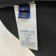 Louis Vuitton 路易威登 2026FW秋冬新款皮标贴绣LV小标短袖T恤✨ 甄选重磅高支棉质面料,质感厚实细腻 Louis Vuitton 路易威登 2026FW秋冬新款皮标贴绣LV小标短袖T恤✨ 甄选重磅高支棉质面料,质感厚实细腻