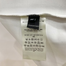FENDI 芬迪 2026FW秋冬新款虚线格多标刺绣短袖T恤✨ 重磅高支长绒棉,厚实亲肤垂感好,宽松微阔版型,单穿、秋冬 FENDI 芬迪 2026FW秋冬新款虚线格多标刺绣短袖T恤✨ 重磅高支长绒棉,厚实亲肤垂感好,宽松微阔版型,单穿、秋冬