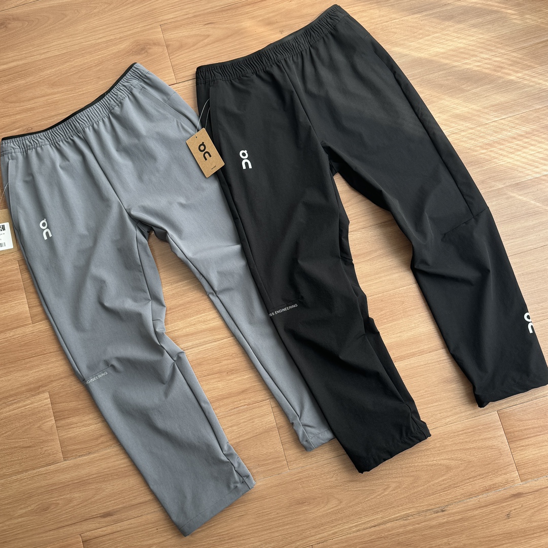 发145💰!On昂跑All-Day Joggers男长裤运动裤25年新款户外休闲防风防水软壳裤,线上900+,定制户外面料,防风防水户外全天候机能软壳裤,具备弹力,为户外穿越前不同地形带来轻便耐用体验,定制窄边拉链,结合高强度抗撕裂工艺,轻量化高品质体验,两侧拉链口袋,容量拉满,4D立体剪裁,专利户外徒步登山版型,贴合人体工学设计,日常户外徒步,运动跑步通勤百搭,喜欢的不要犹豫~
颜色:黑色 灰色
尺码:M-3XL
尺码 腰围 臀围 裤长 推荐
M 68 100 100 120斤
L76 104 102 135斤
XL 80 108 103 150斤
2XL 84 112 104 165斤
3XL 88 116 105 180斤
注:手工测量1-3cm误差