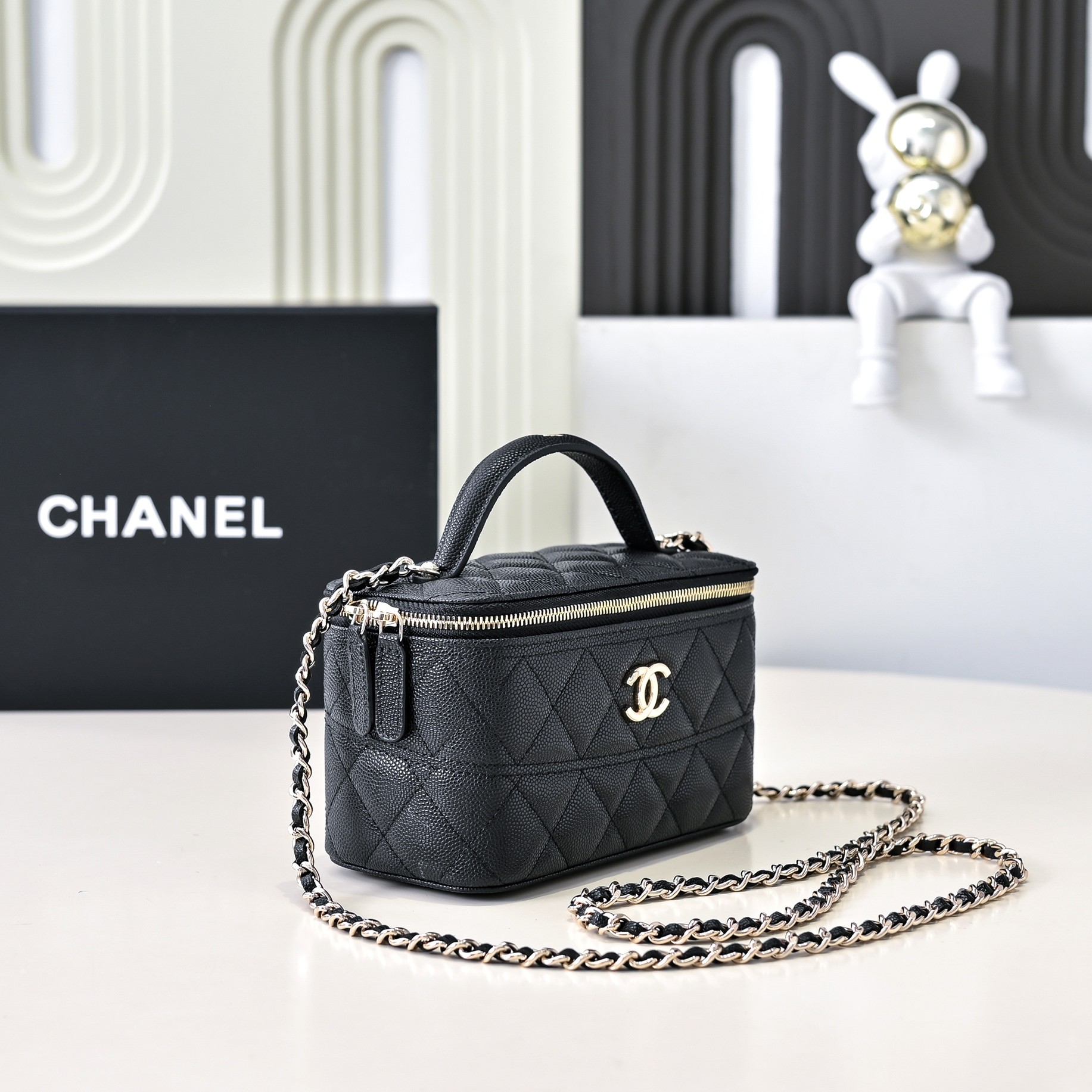 Chanel Style Leather Chain Bag style reference detail image 2 from source 776524