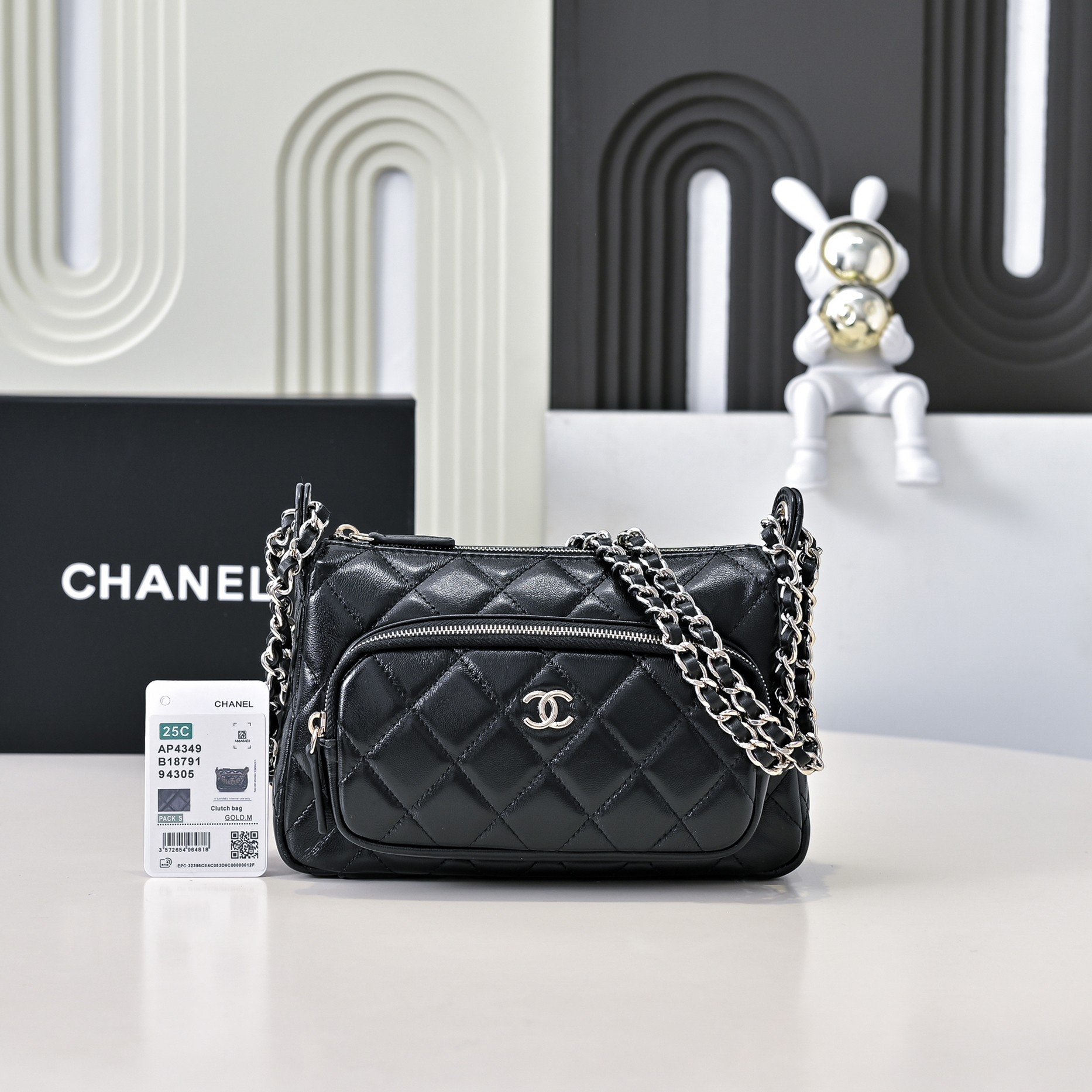 Chanel 25 Cruise|Bolso para cámara Siento que se puede utilizar como bolso de repuesto. Se puede decir que la capacidad…