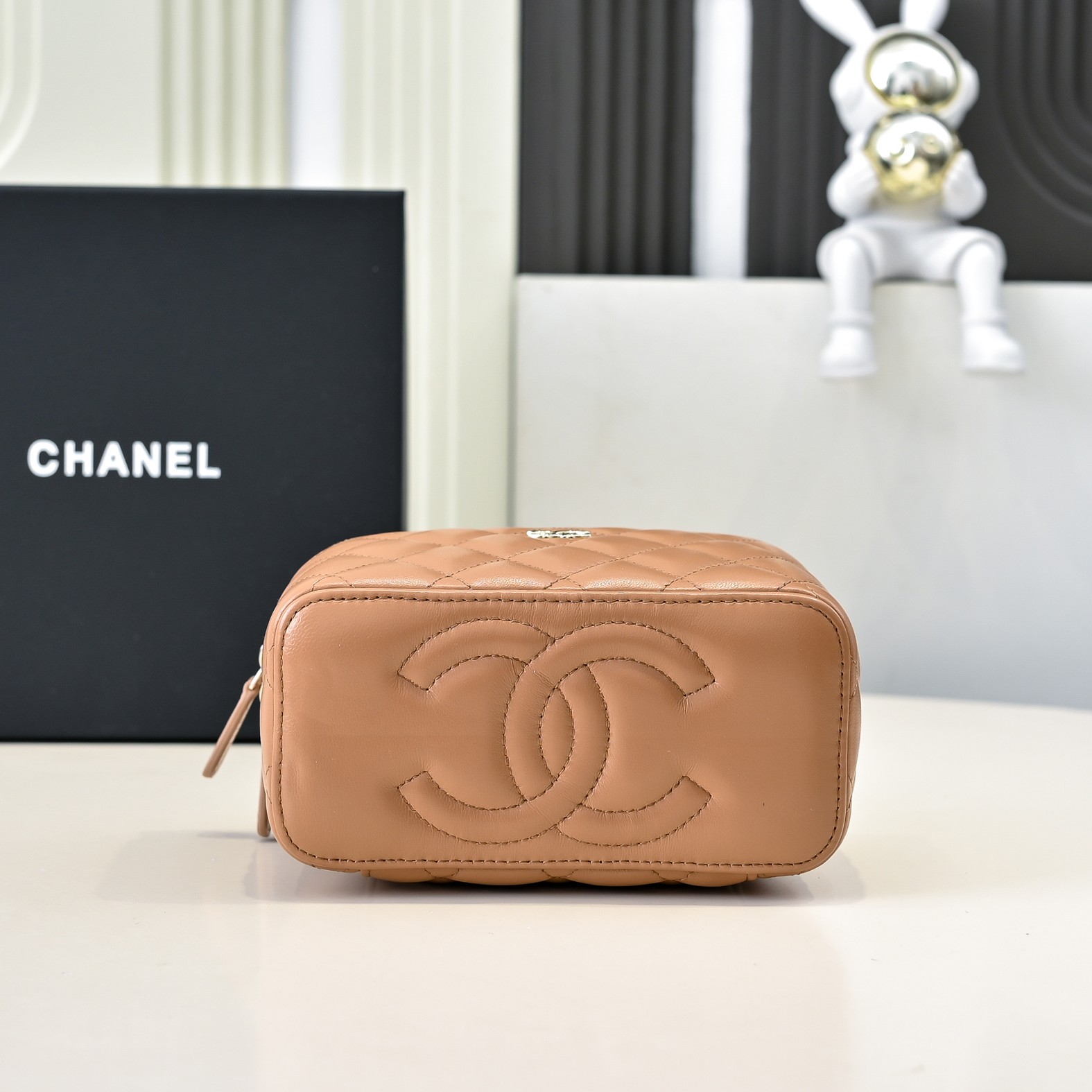 Chanel Style Leather Bag style reference detail image 3 from source 776537