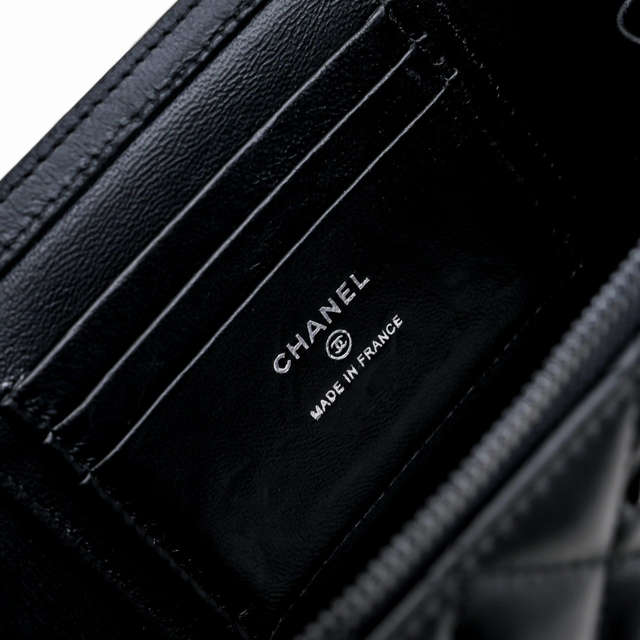Chanel Style Leather Bag style reference detail image 8 from source 776534