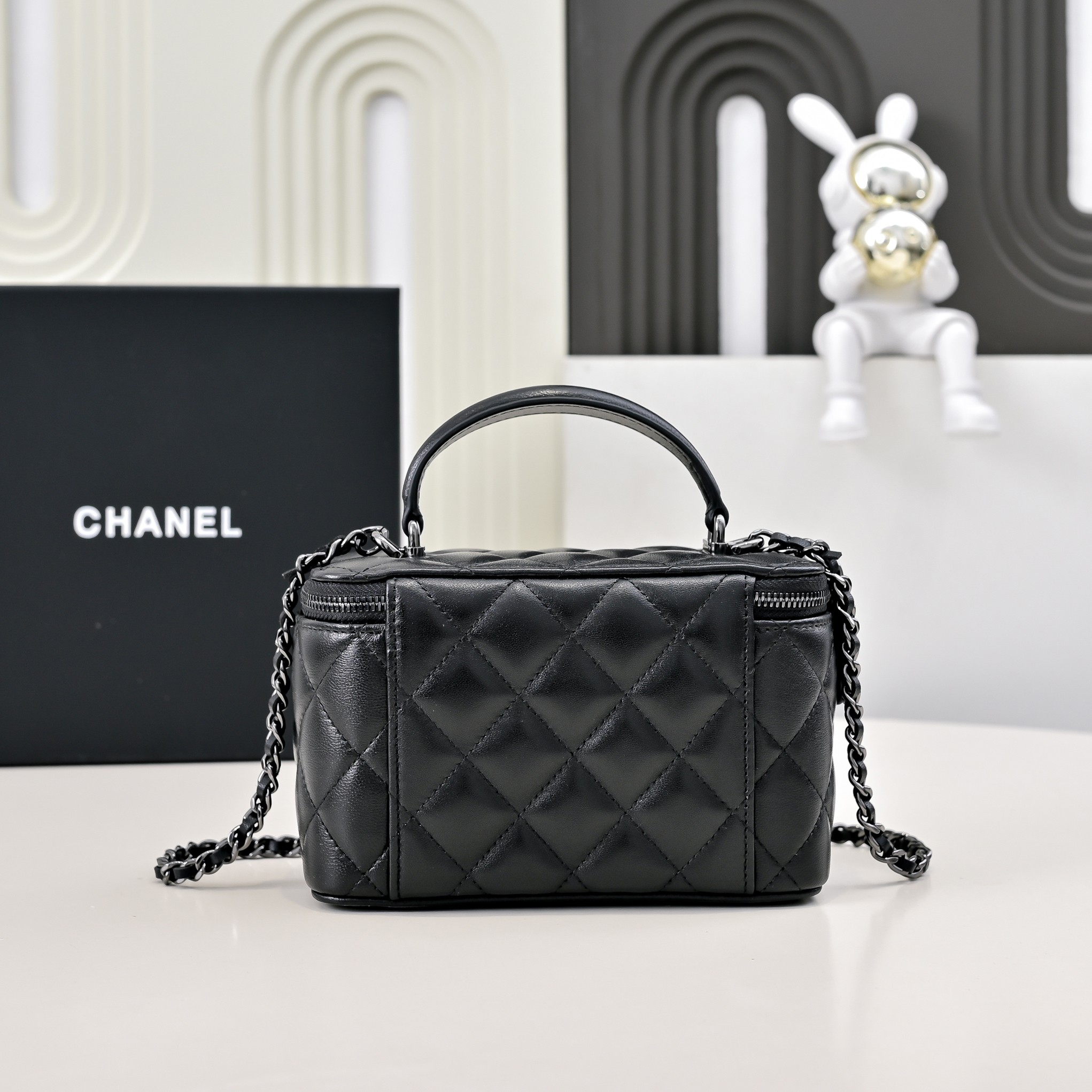 Chanel Style Leather Bag style reference detail image 1 from source 776534
