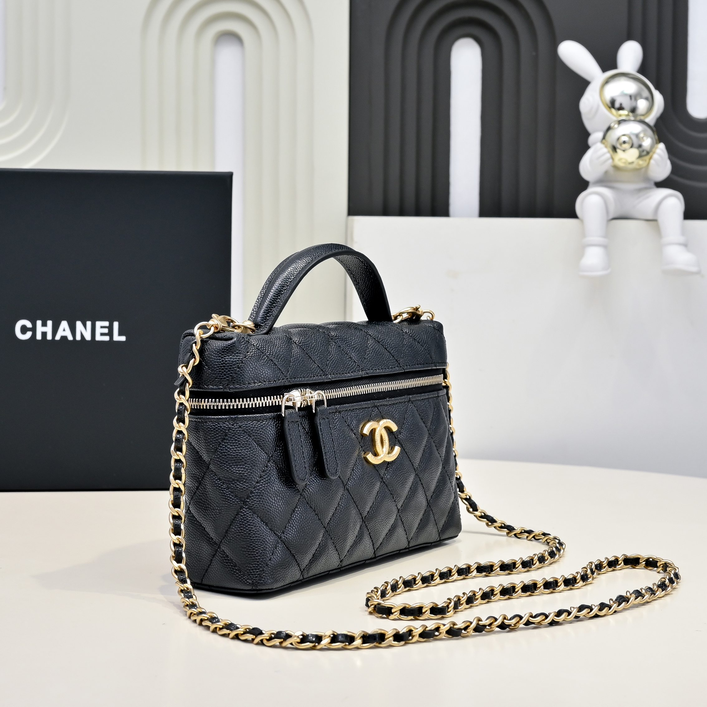 Chanel Style Leather Chain Bag style reference detail image 3 from source 776572