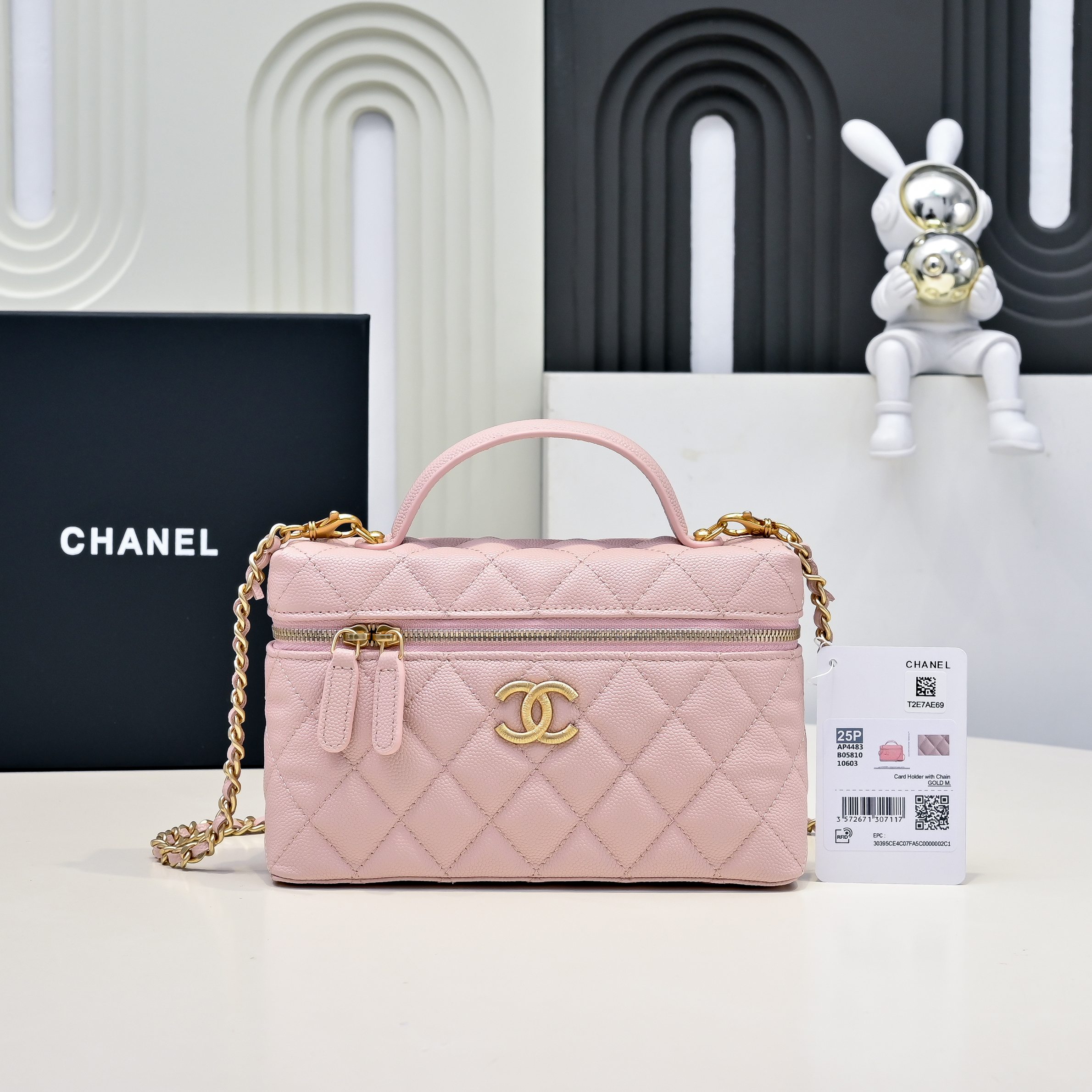 Chanel Style Leather Chain Bag style reference detail image 1 from source 776573