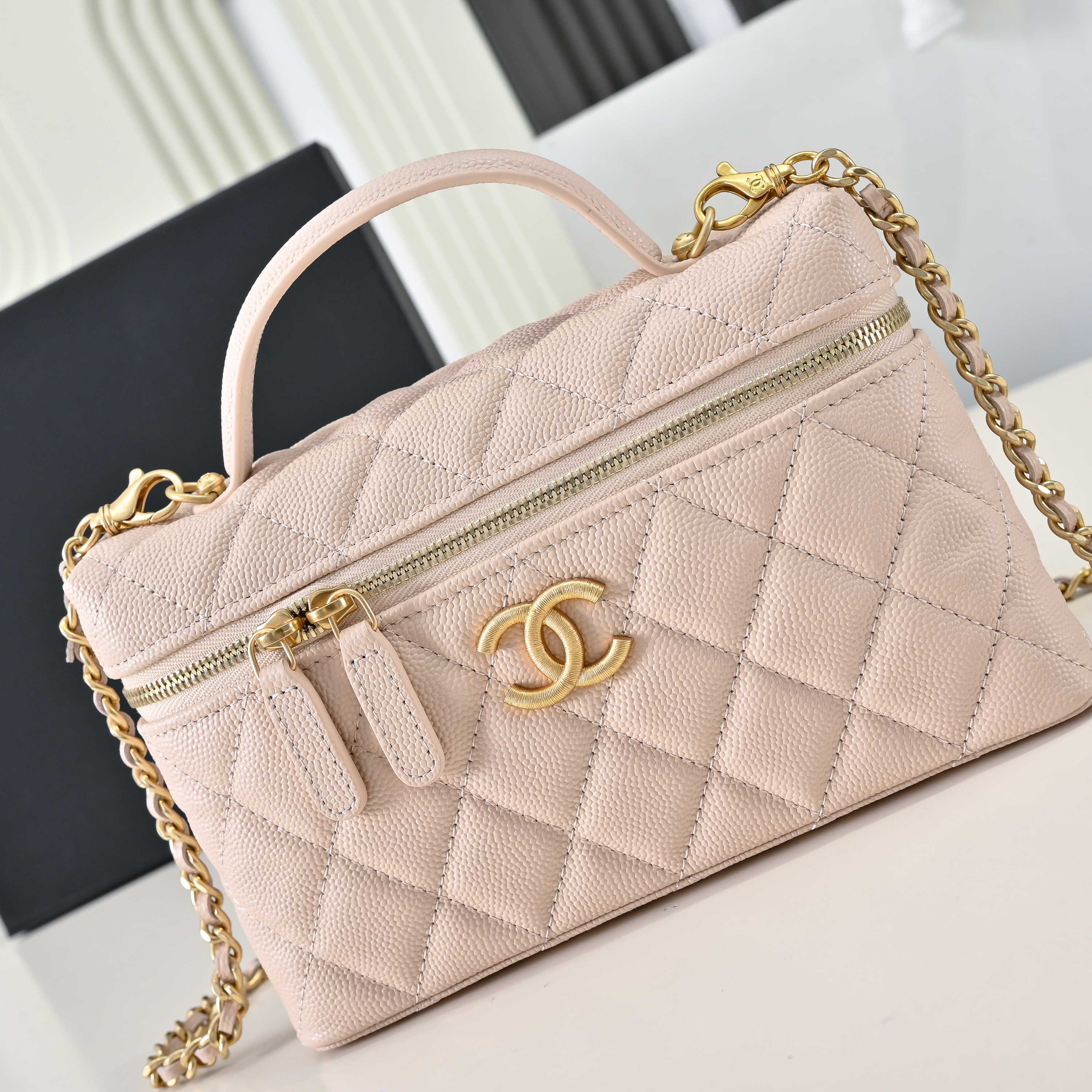 Chanel Style Leather Chain Bag style reference detail image 4 from source 776570