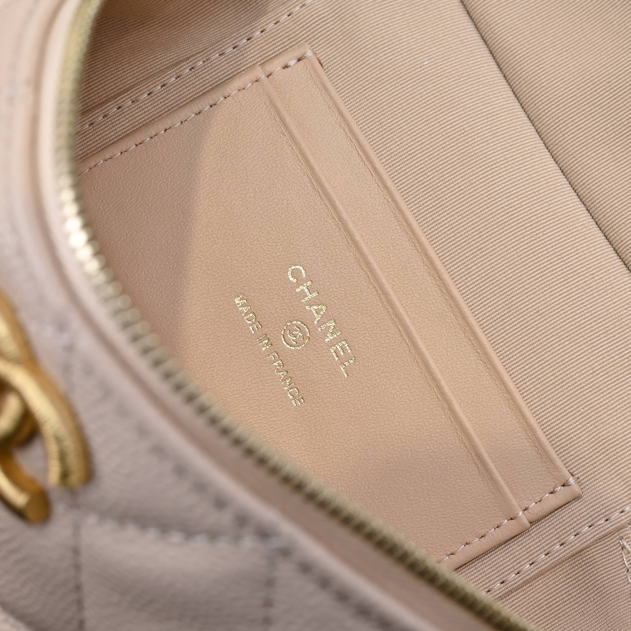Chanel Style Leather Chain Bag style reference detail image 9 from source 776570