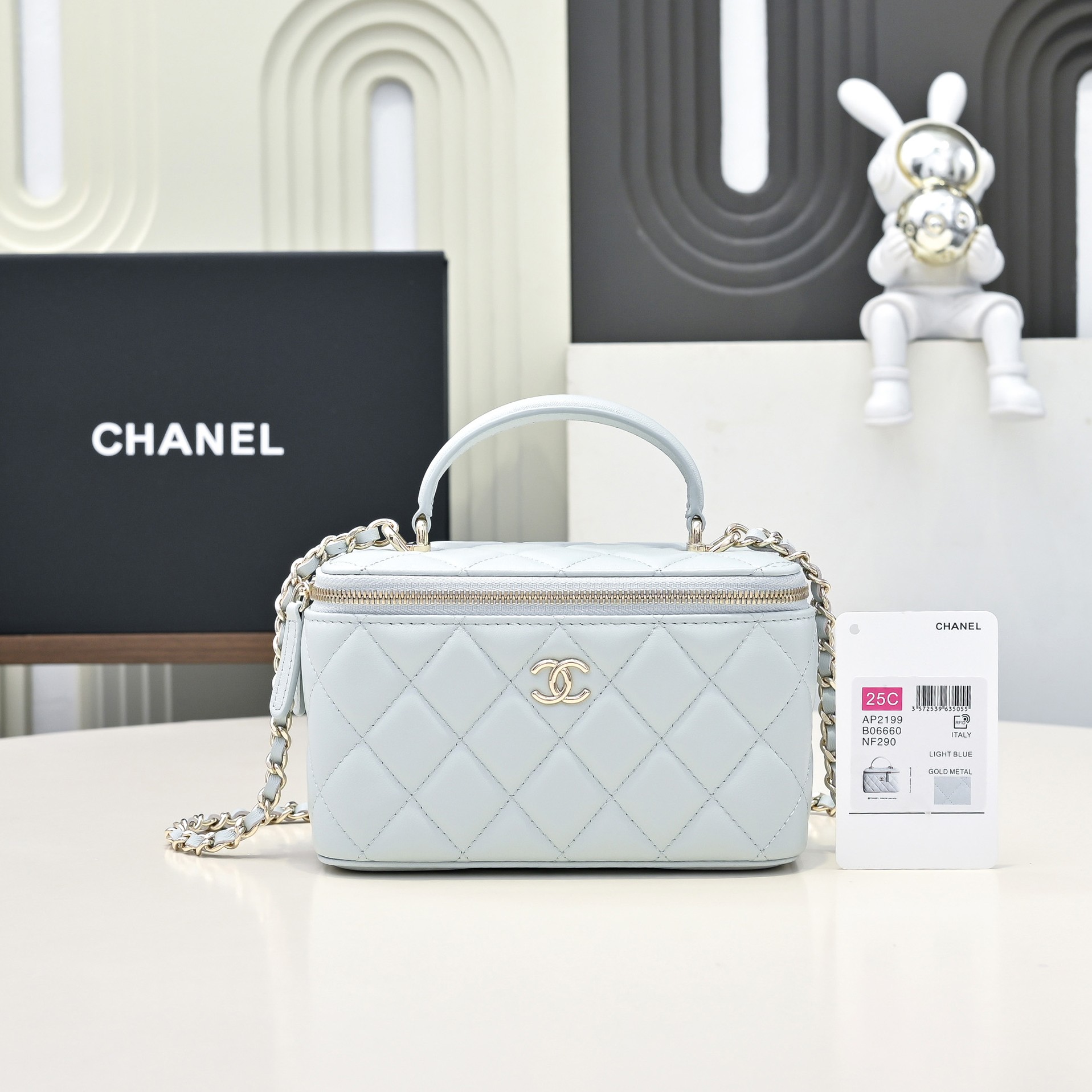 Chanel Style Leather Chain Bag style reference detail image 1 from source 776536