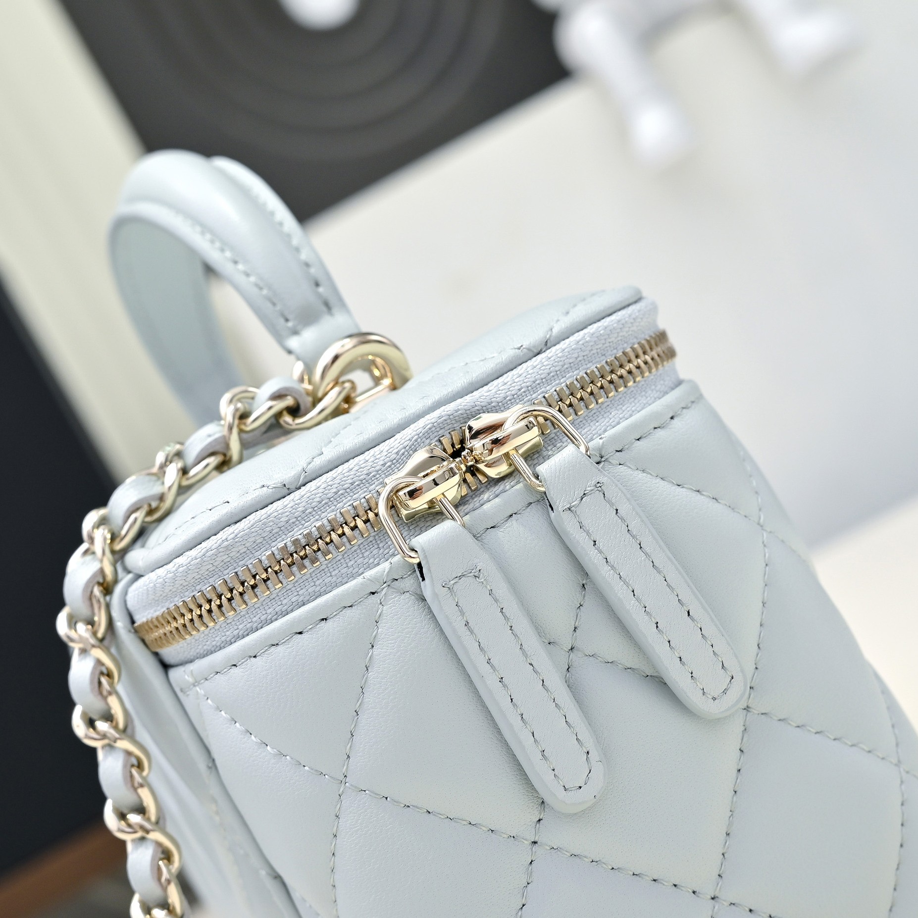 Chanel Style Leather Chain Bag style reference detail image 6 from source 776536
