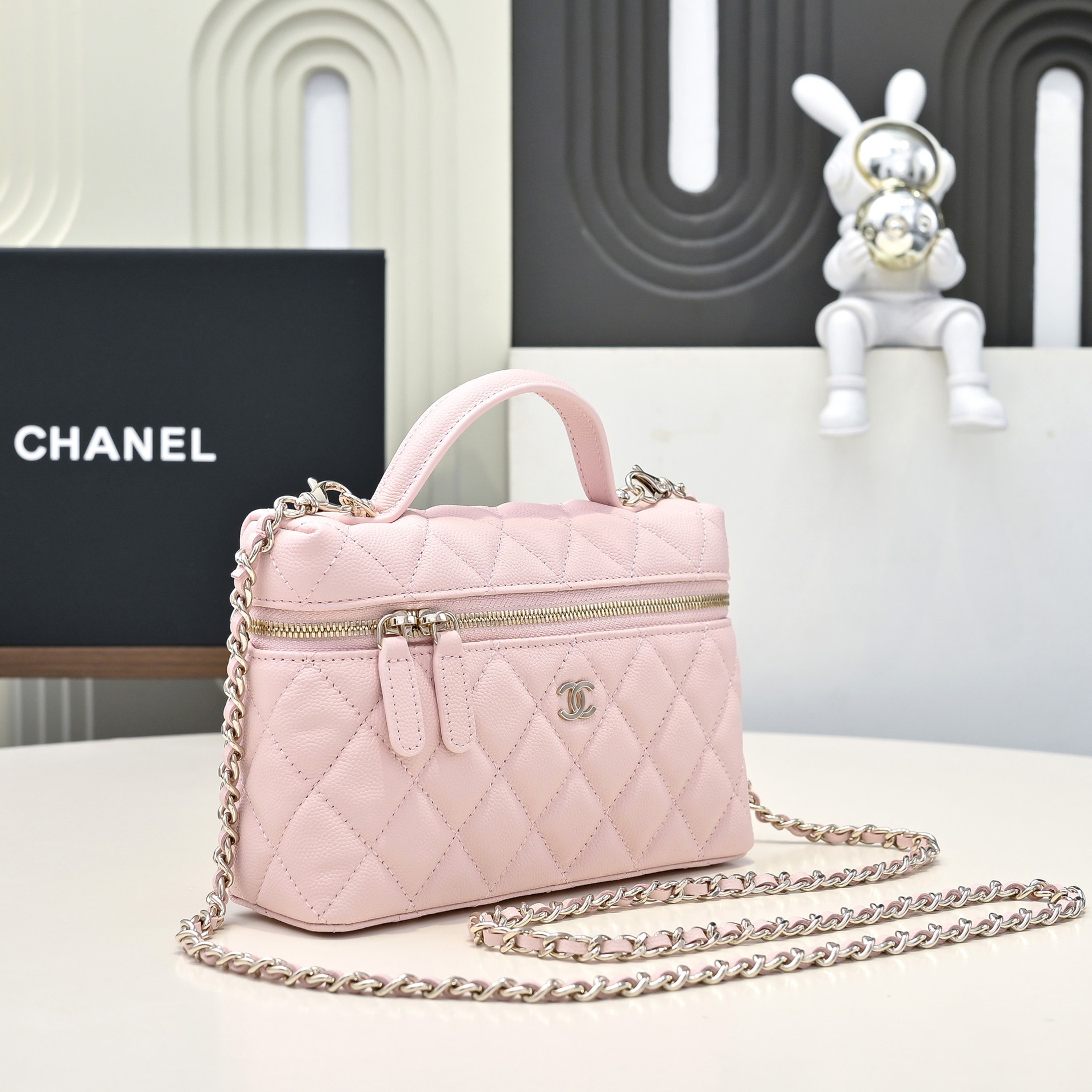 Chanel Style Leather Clutch Bags detail image 2 from source 776565
