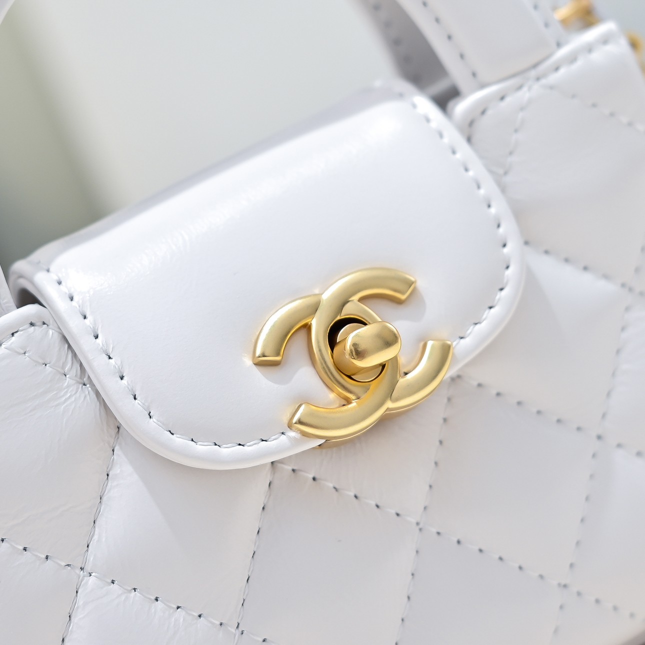 Chanel Style Leather Top Handle Bag style reference detail image 4 from source 776487