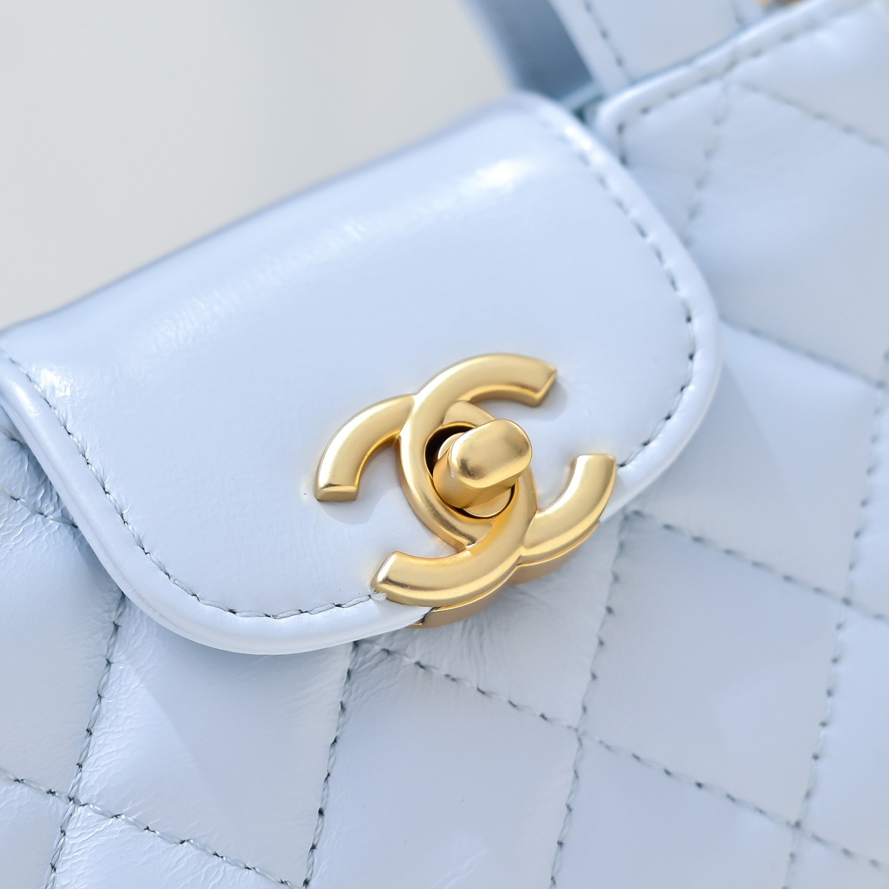 Chanel Style Leather Top Handle Bag style reference detail image 4 from source 776488