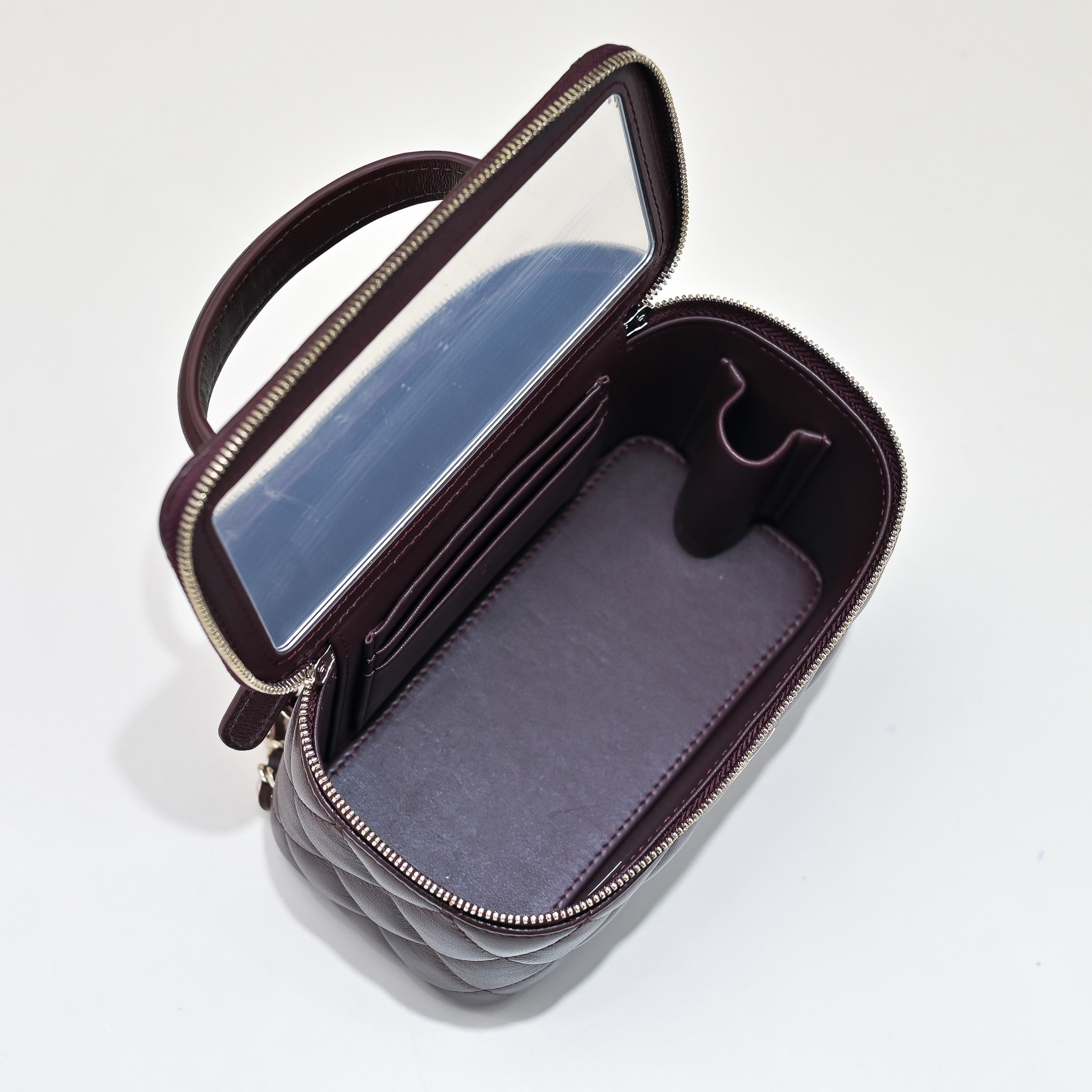 Chanel Style Leather Chain Bag style reference detail image 7 from source 776532