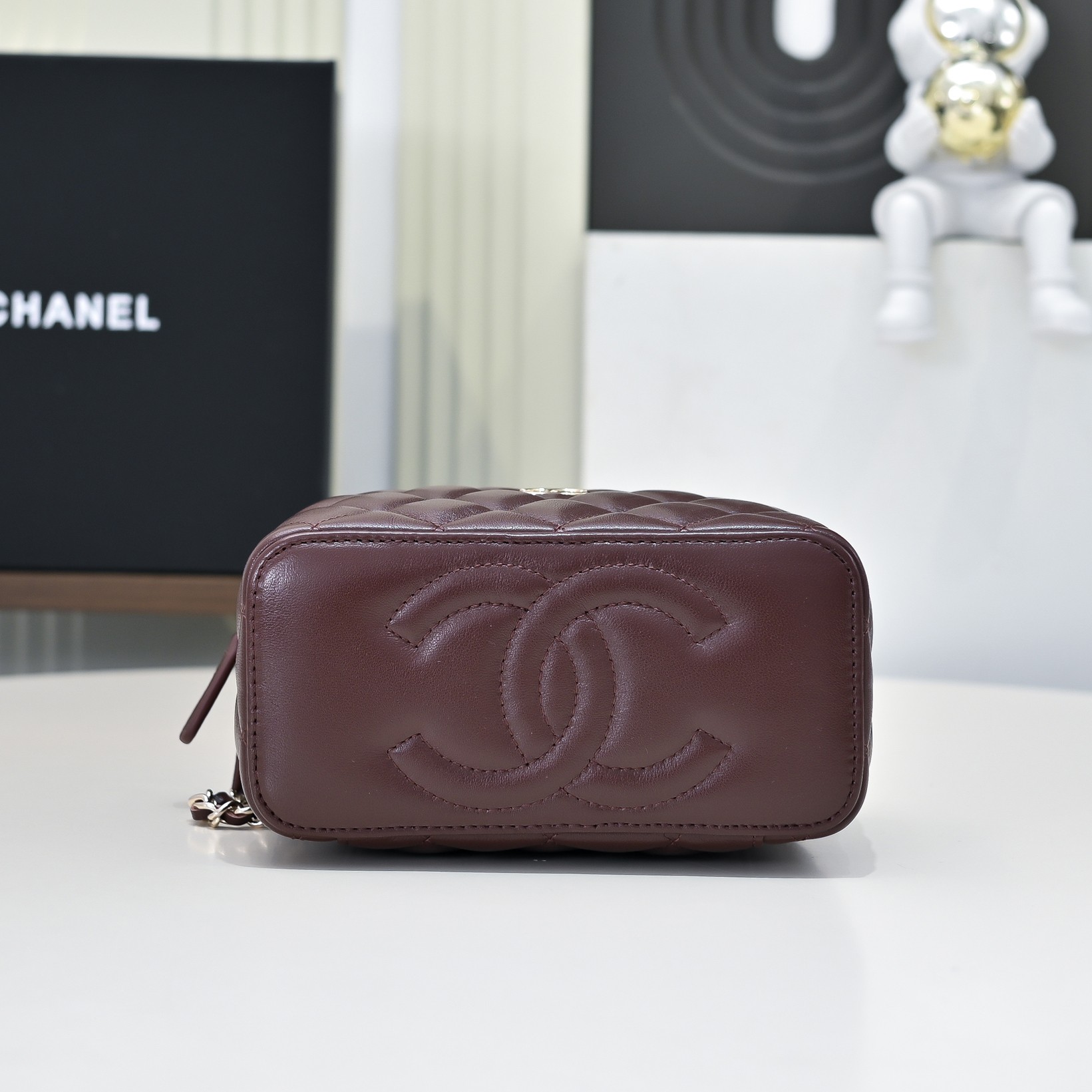 Chanel Style Leather Chain Bag style reference detail image 3 from source 776532