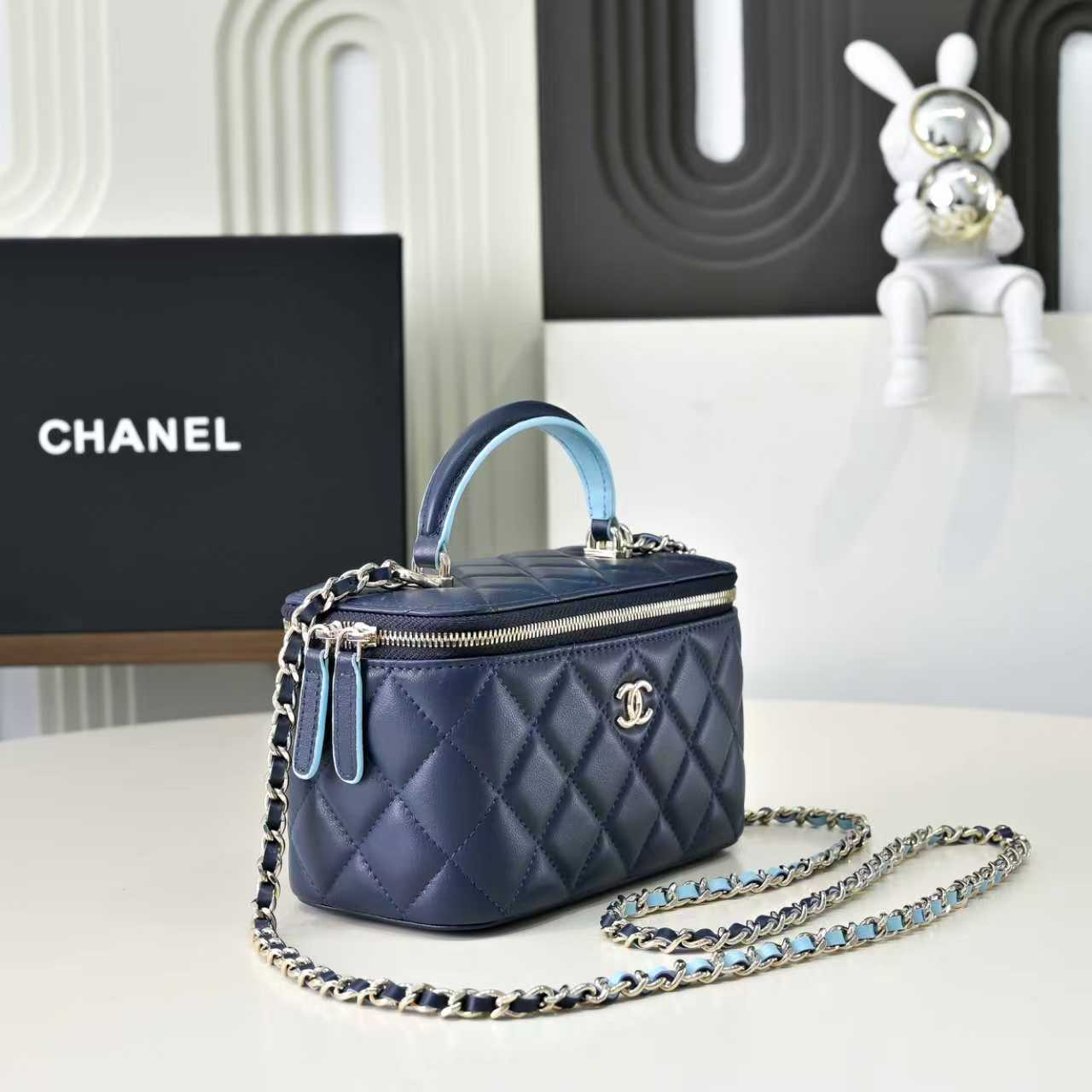 Chanel Style Leather Chain Bag style reference detail image 2 from source 776531