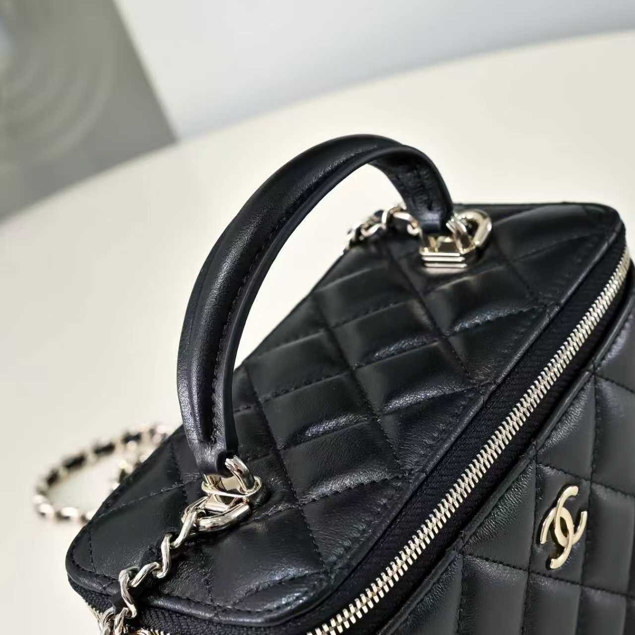 Chanel Style Leather Chain Bag style reference detail image 7 from source 776539