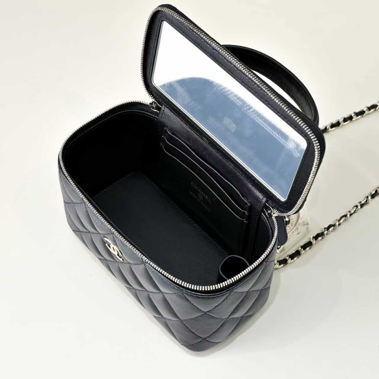 Chanel Style Leather Chain Bag style reference detail image 8 from source 776539