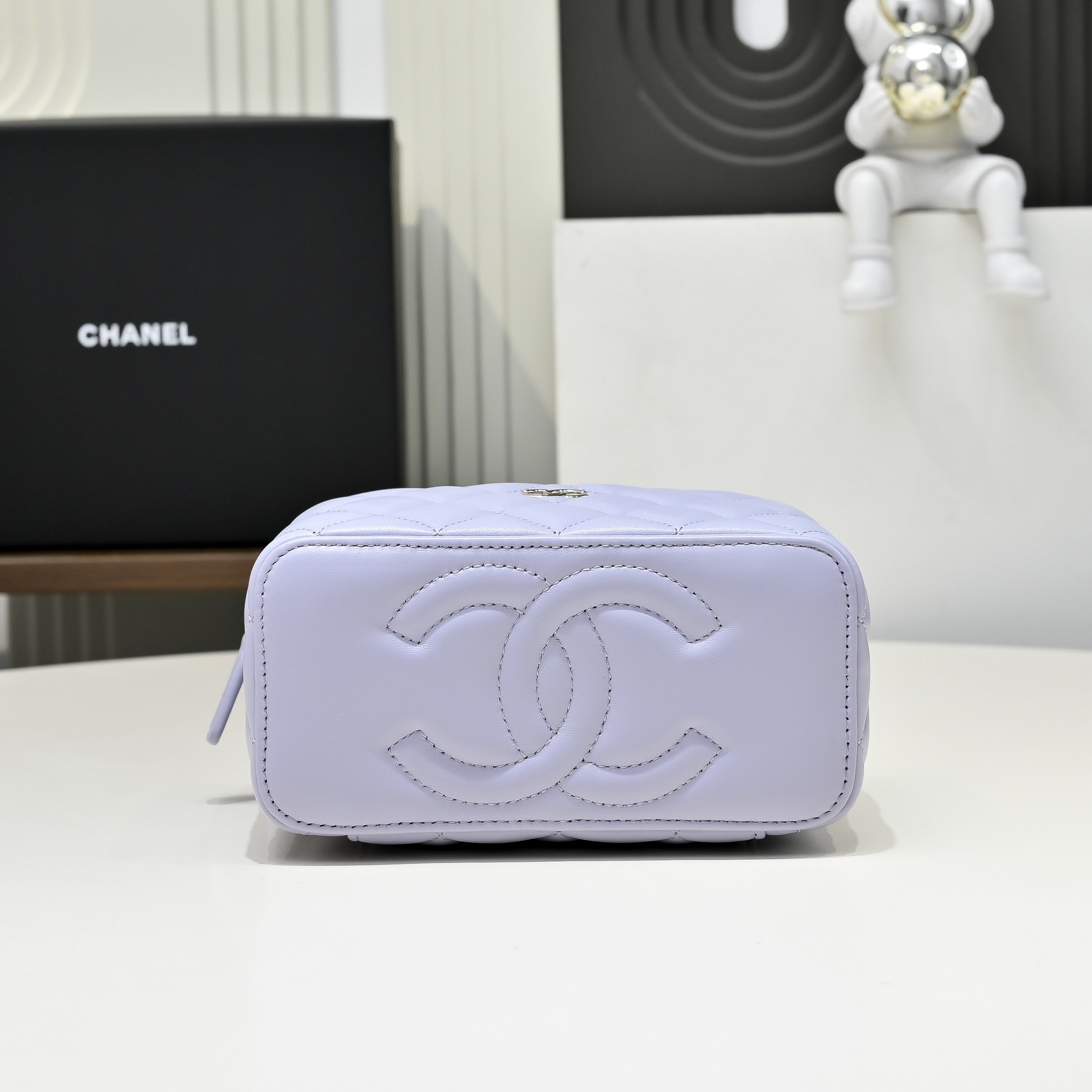 Chanel Style Leather Chain Bag style reference detail image 3 from source 776540