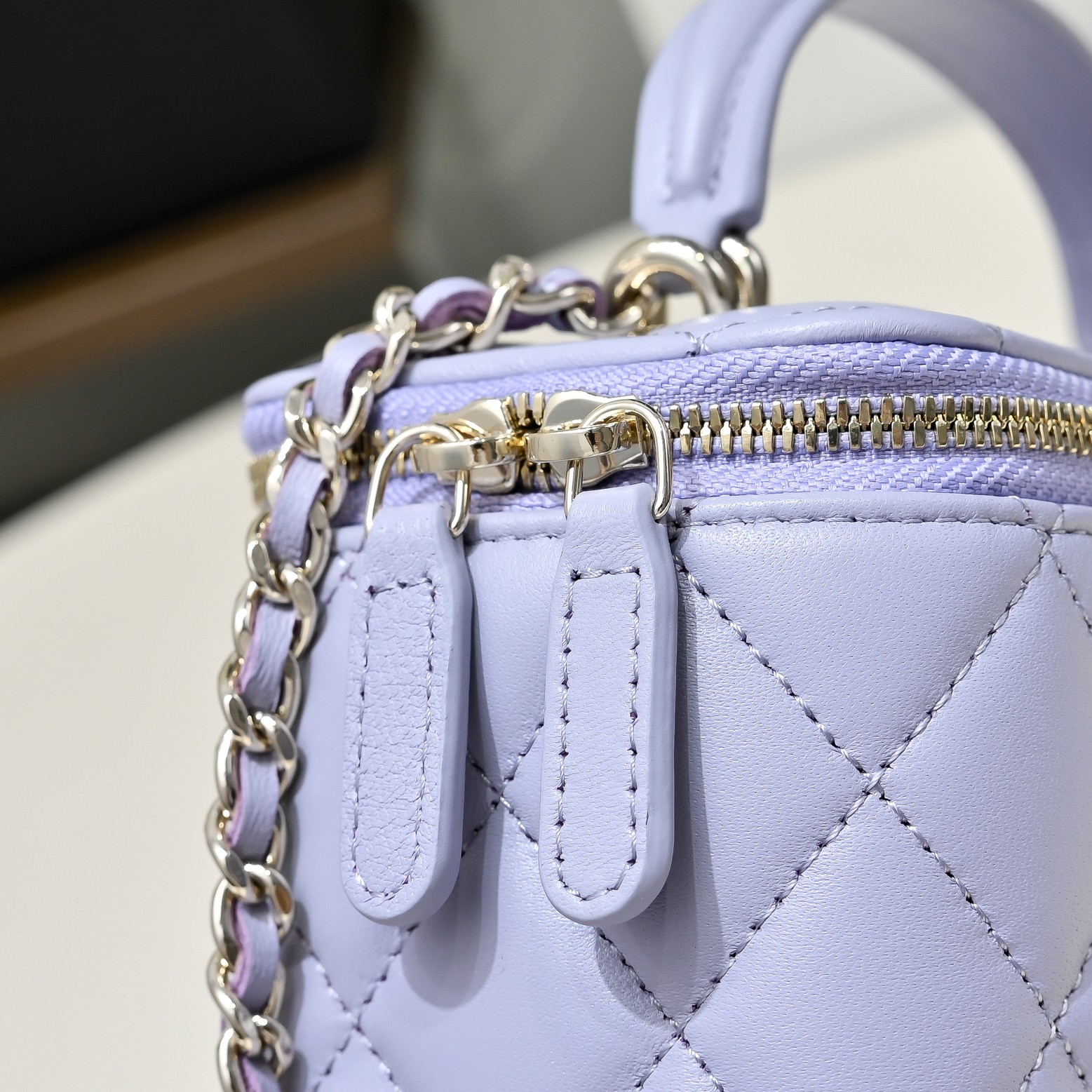 Chanel Style Leather Chain Bag style reference detail image 5 from source 776540