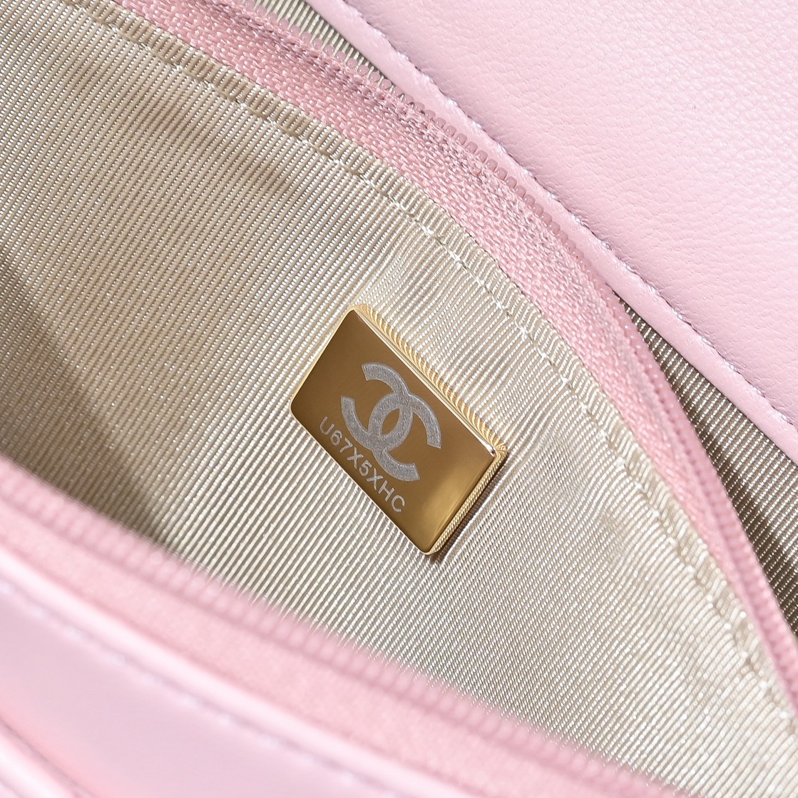 Chanel Style Leather Chain Bag style reference detail image 9 from source 776516