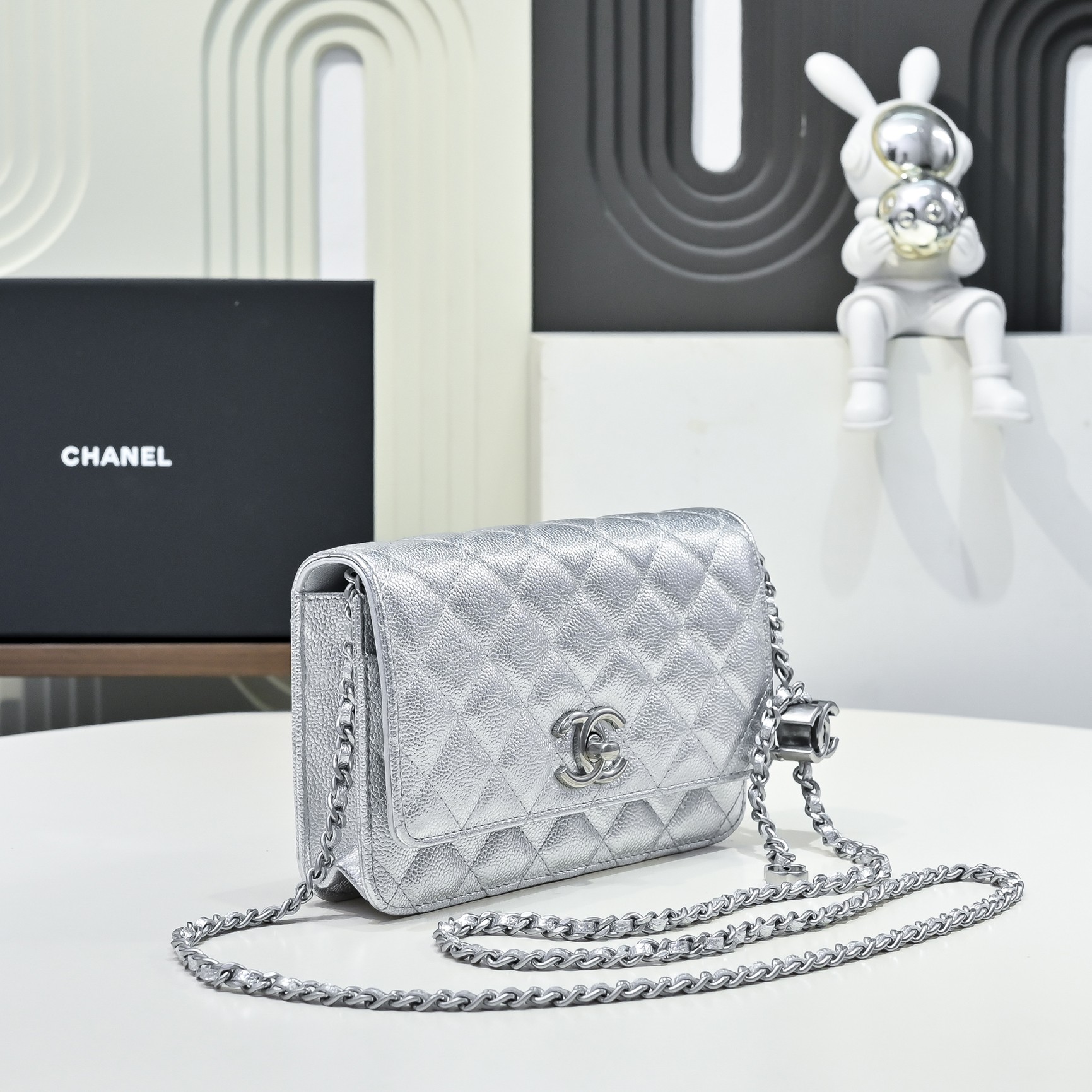 Chanel Style Leather Chain Bag style reference detail image 2 from source 776514